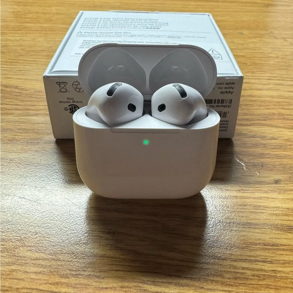 AirPods 4 ANC